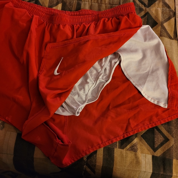 Nike Dry Fit Split Side Running Shorts - Picture 4 of 7